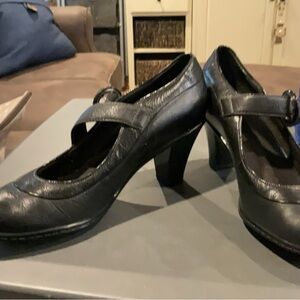 Clarks Black Mary Jane Heels